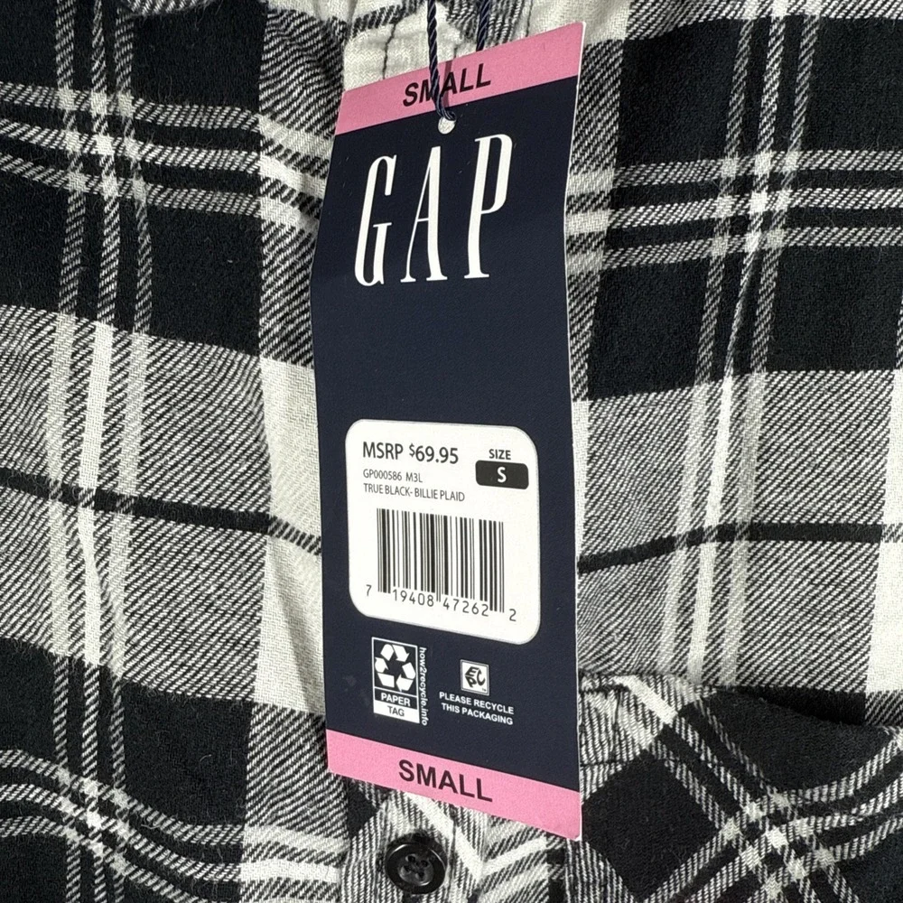 NWT GAP Women's Long Sleeve Button Down Relaxed Fit Flannel Shirt Small - Picture 2 of 9